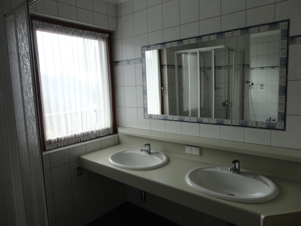 Panoramablickhotel - Lakeview Apartments 안넨하임 객실 사진