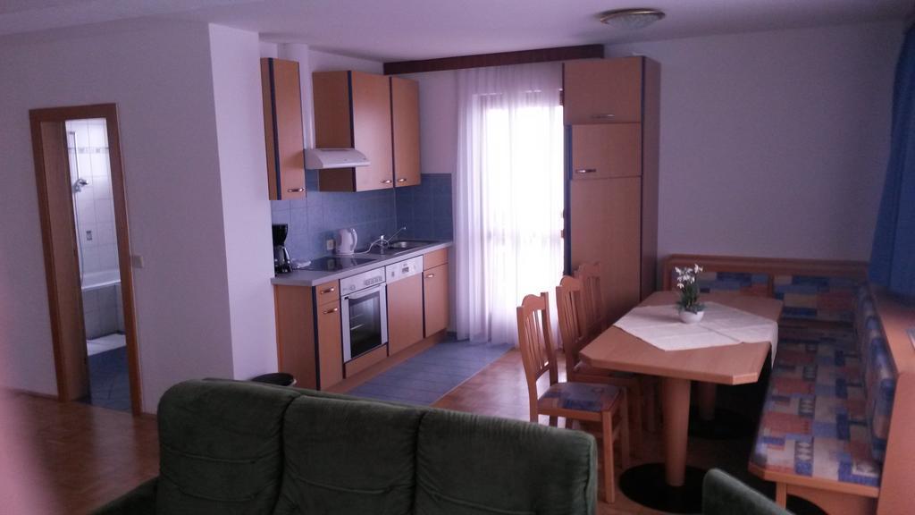 Panoramablickhotel - Lakeview Apartments 안넨하임 객실 사진