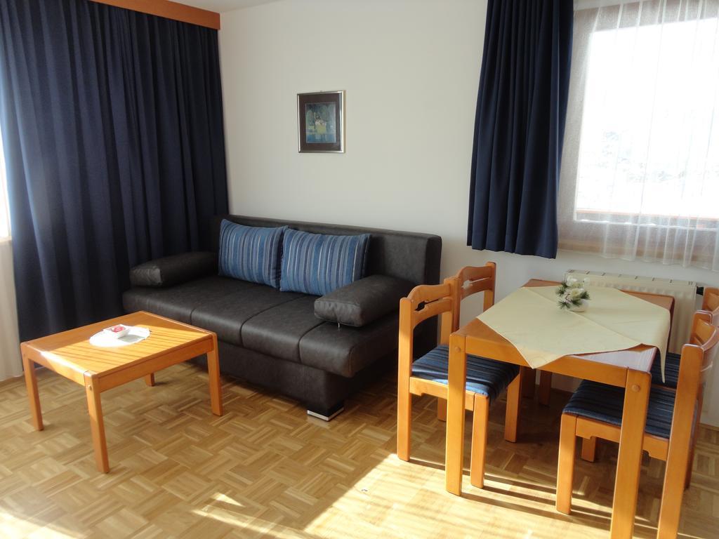 Panoramablickhotel - Lakeview Apartments 안넨하임 외부 사진